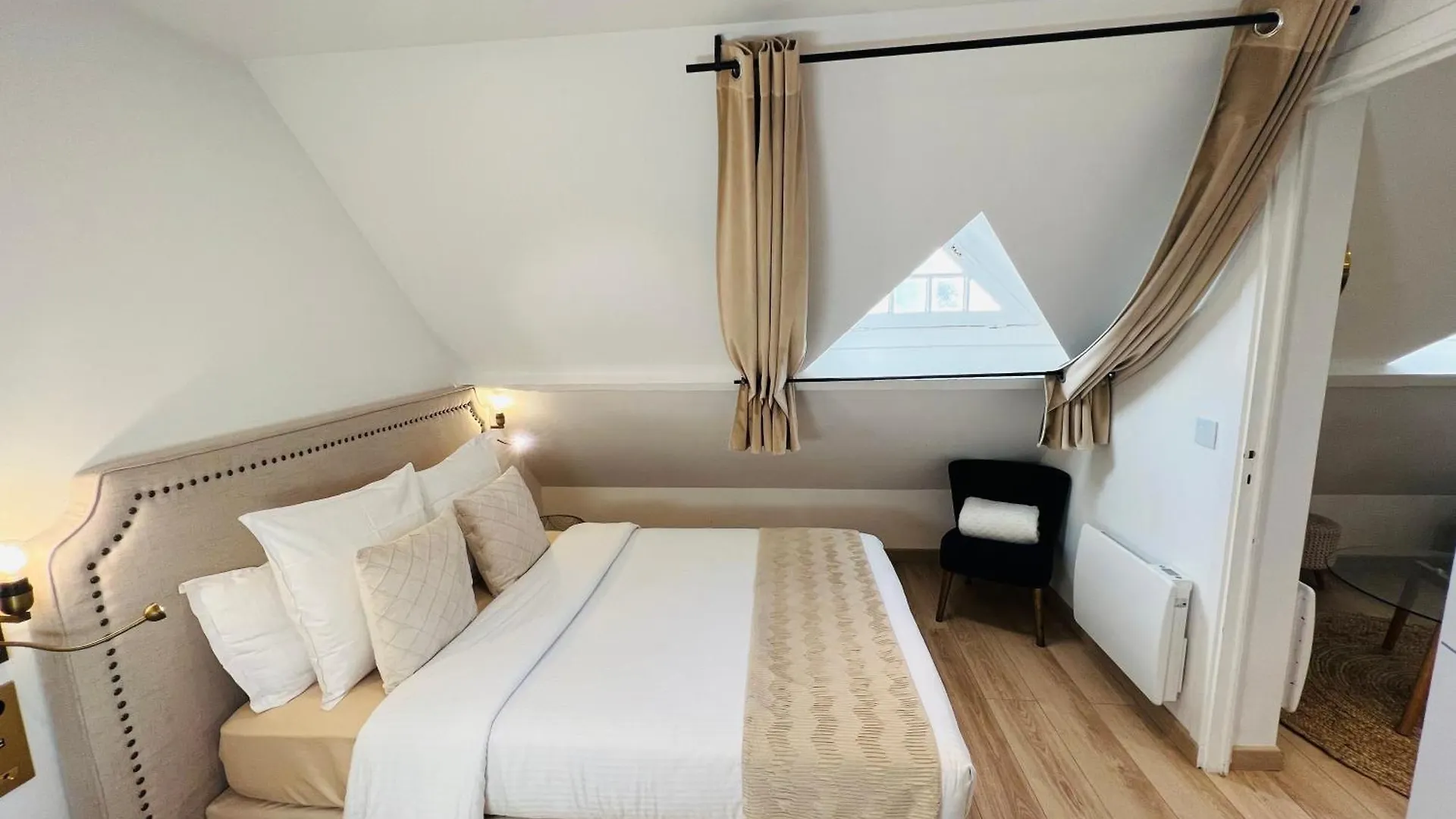 Superbe Appartement Avec Jardin Et Parking Prive Ris-Orangis